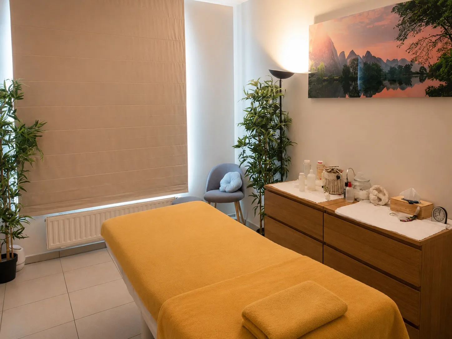 La cabine de soins de l'institut Les Soins de Charlotte à Genval